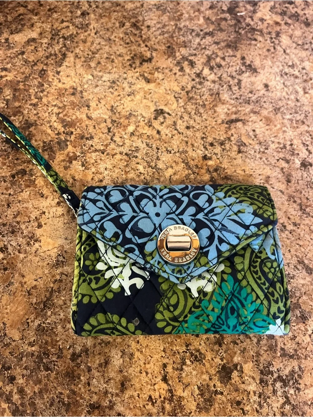 Vera Bradley Quilted Wristlet‎ in Blue, Green & Teal Floral Print